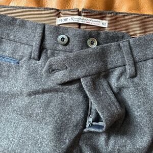 Women’s wool trousers